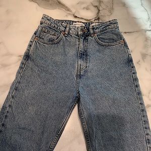 Zara light-wash high rise mom jeans